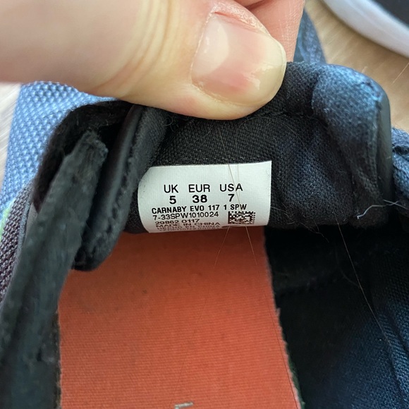 Lacoste sneakers - Picture 4 of 5